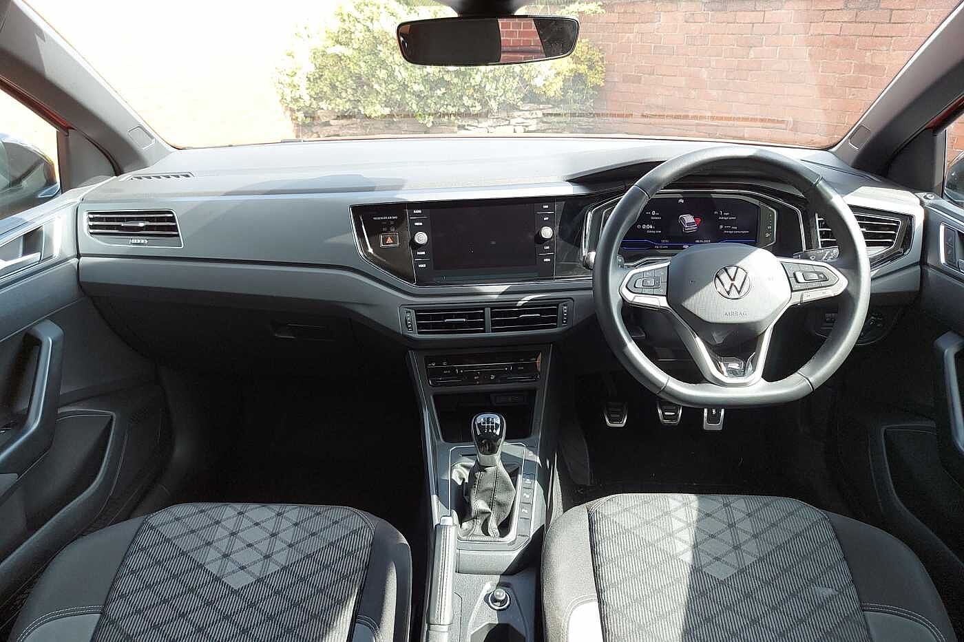 Volkswagen Taigo 1.0 TSI (110ps) R-Line
