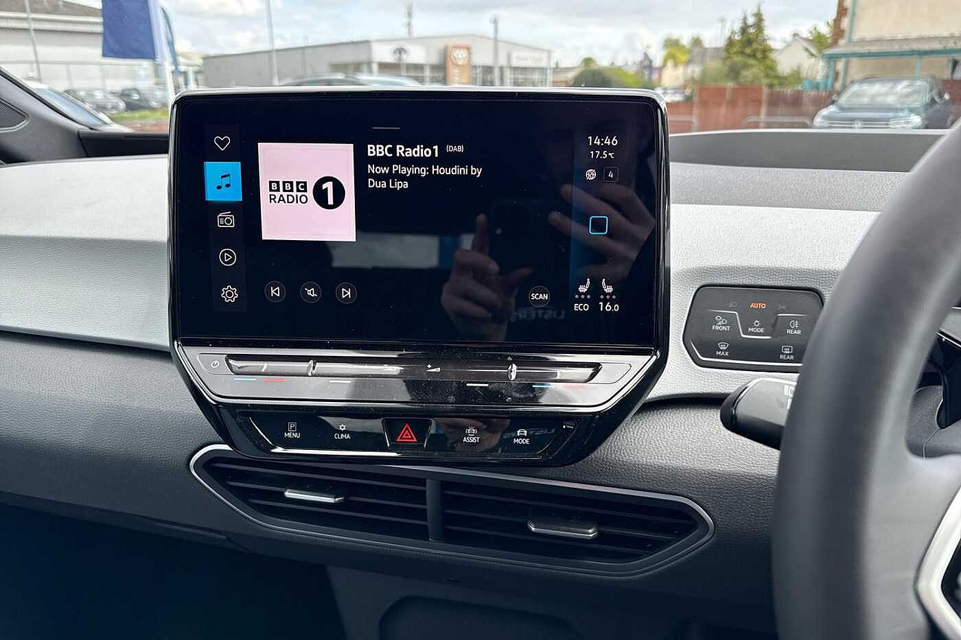 Volkswagen ID.3 Tour 77kWh Pro S 204PS Automatic 5 Door