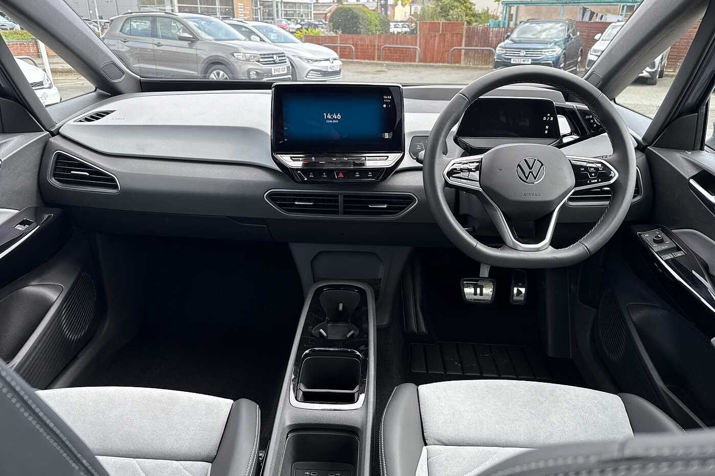 Volkswagen ID.3 Tour 77kWh Pro S 204PS Automatic 5 Door