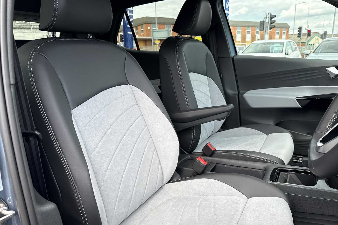Volkswagen ID.3 Tour 77kWh Pro S 204PS Automatic 5 Door