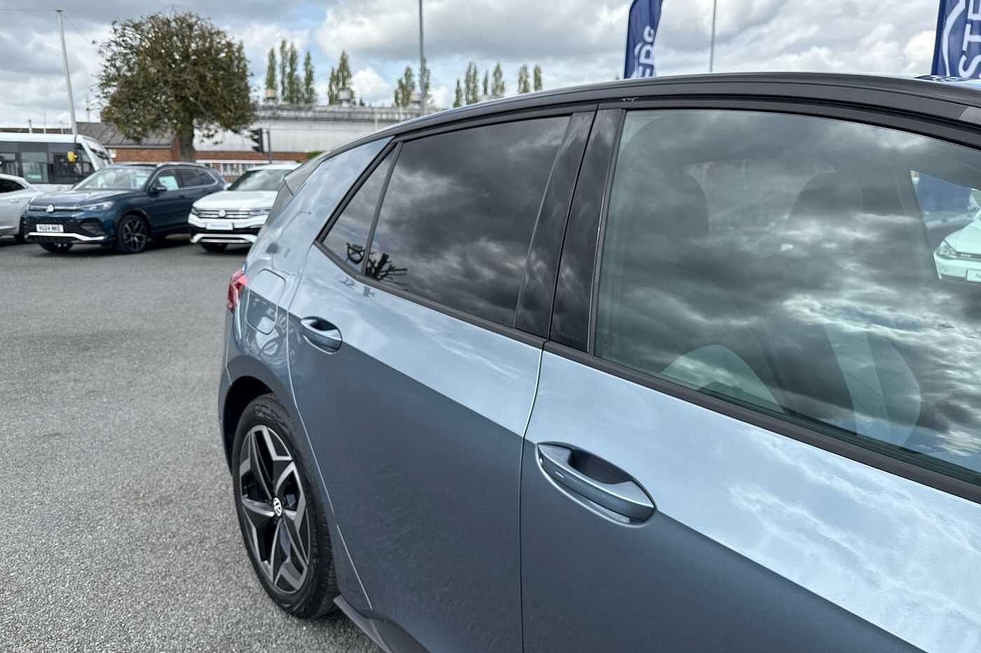 Volkswagen ID.3 Tour 77kWh Pro S 204PS Automatic 5 Door