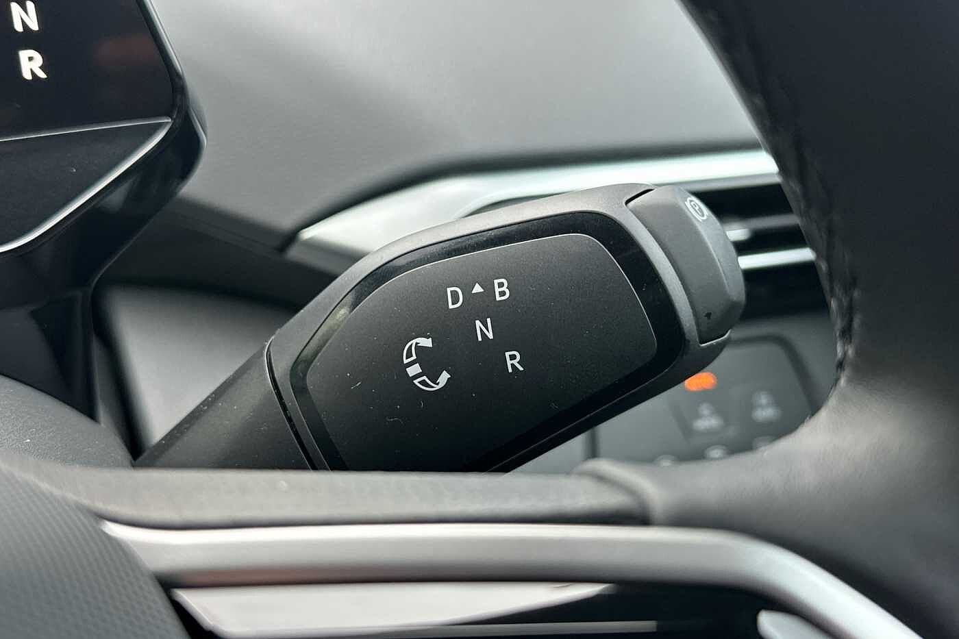 Volkswagen ID.4 Life 77kWh Pro 286PS Automatic 5 Door