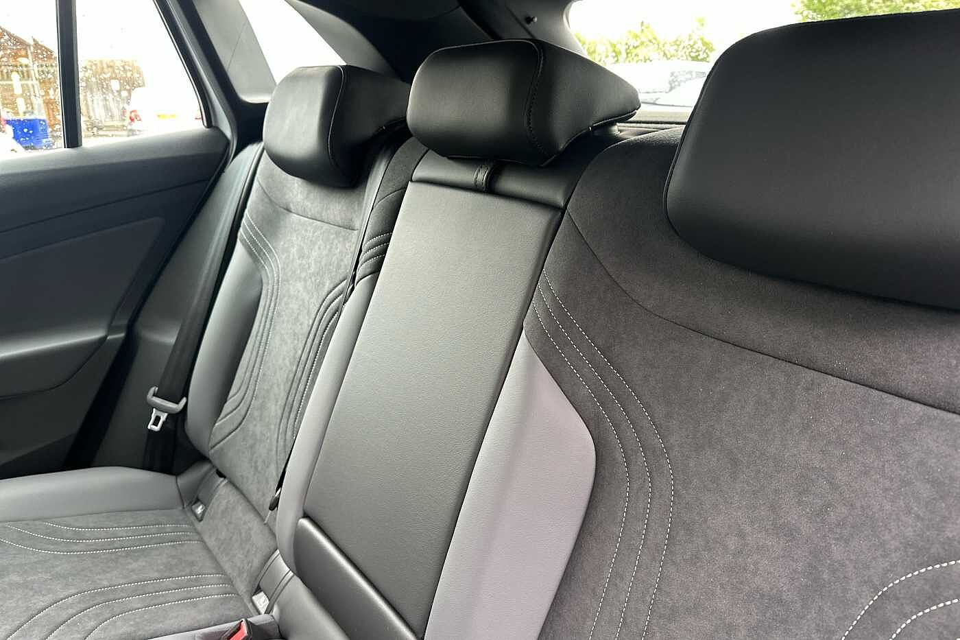 Volkswagen ID.4 Life 77kWh Pro 286PS Automatic 5 Door