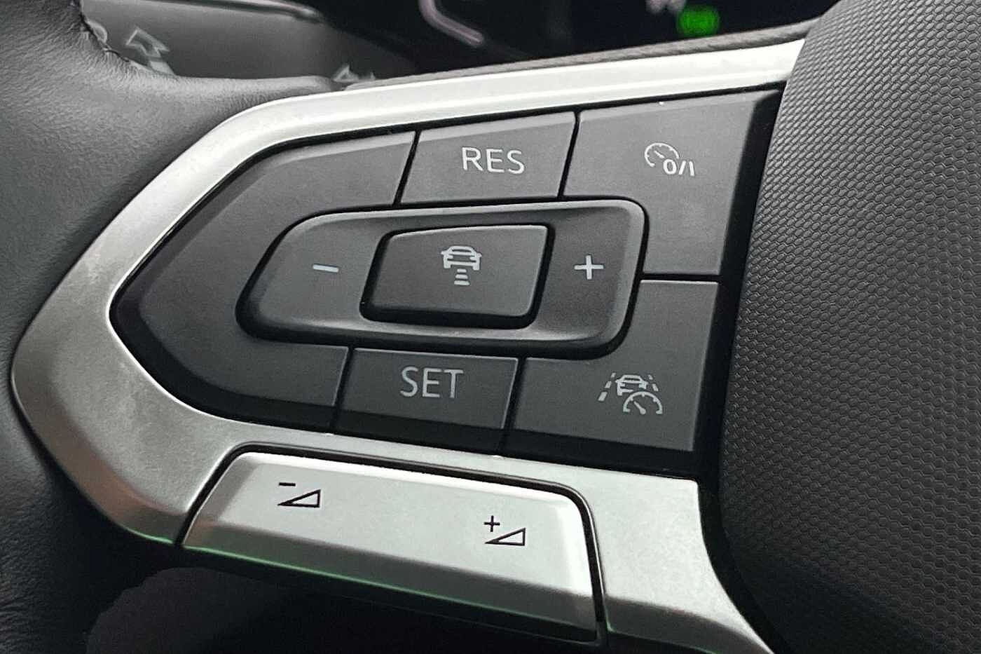Volkswagen Polo 1.0 TSI Life Hatchback 5dr Petrol DSG Euro 6 (s/s) (95 ps)