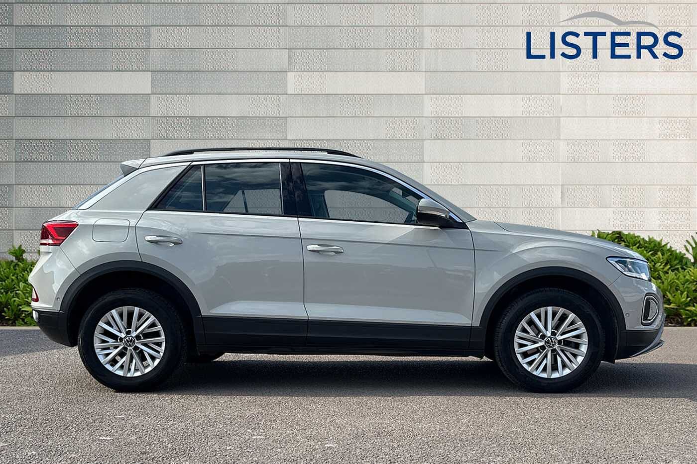 Volkswagen T-ROC Mark 1 Facelift (2022) 1.0 TSI Life 110PS