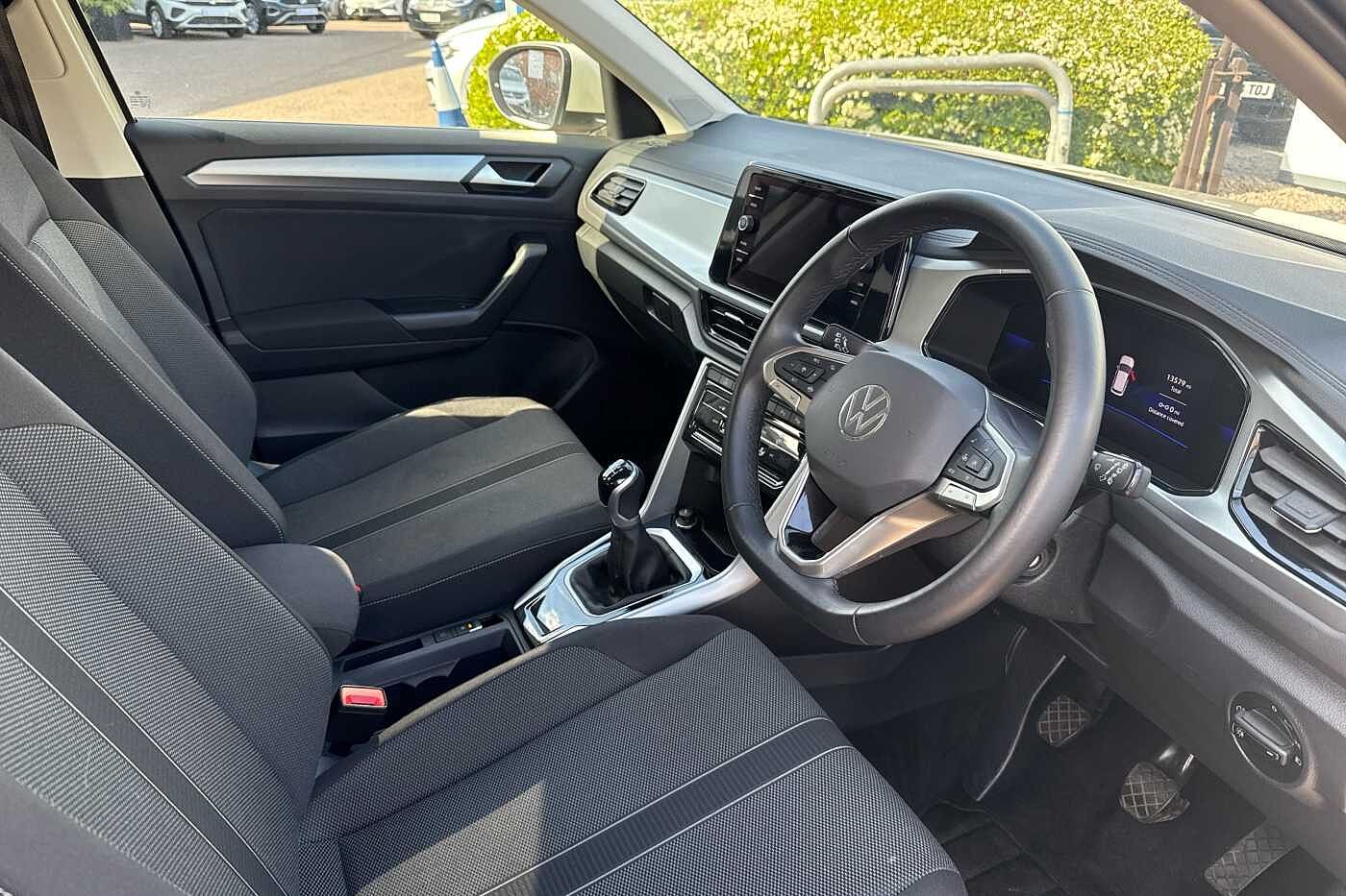 Volkswagen T-ROC Mark 1 Facelift (2022) 1.0 TSI Life 110PS